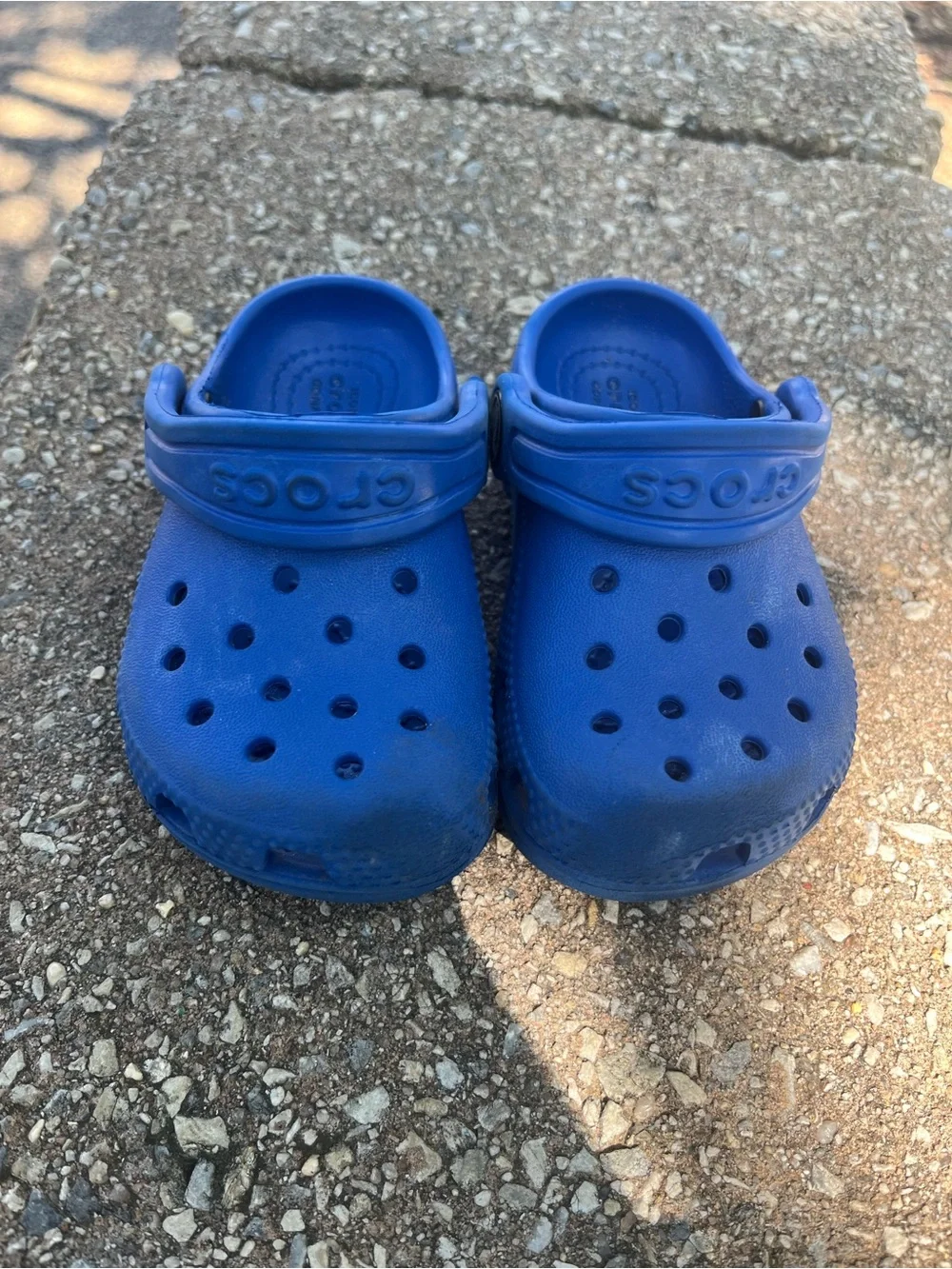 CROCS Kids Classic Clog in Bright Blue